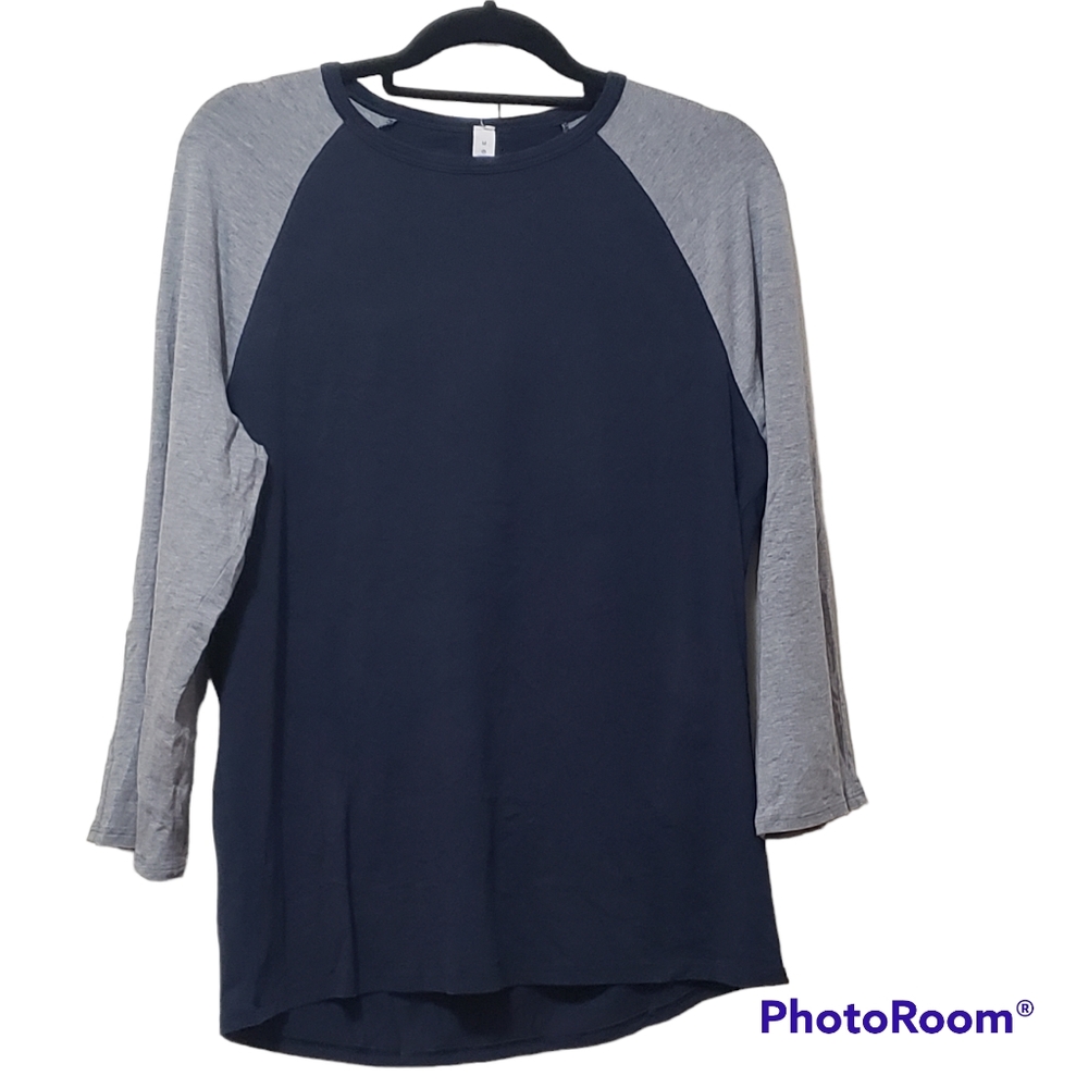 Lululemon  Athletica Bodhi Long Sleeve Shirt Navy/Heathered Gray Medium